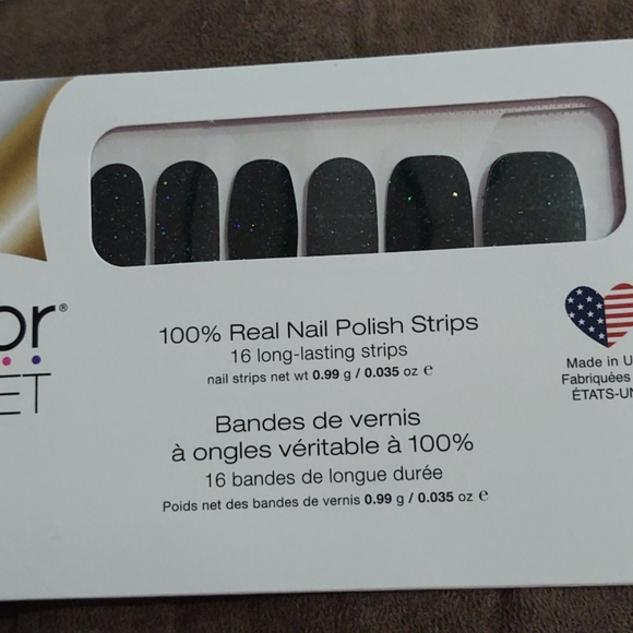 Scot Topic. Color Street - Picture 1 of 2